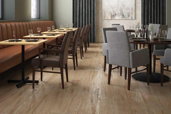 Menu tables with Avini seating