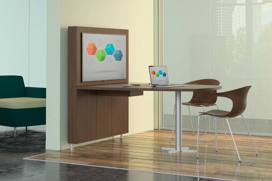Moto media wall and runoff table with Wink seating