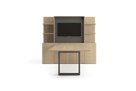 Native media wall with runoff table